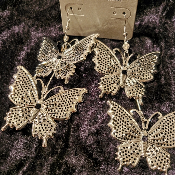 Butterfly Earrings - Picture 5 of 7